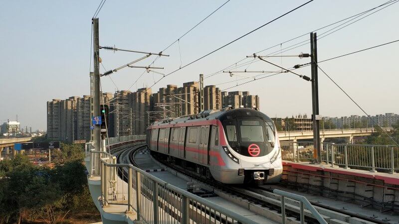 Наземное метро Нью-Дели