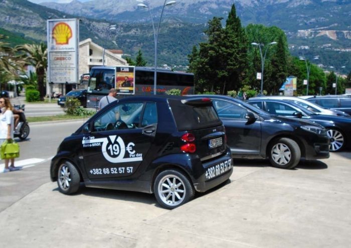 Реклама автопроката в Черногории